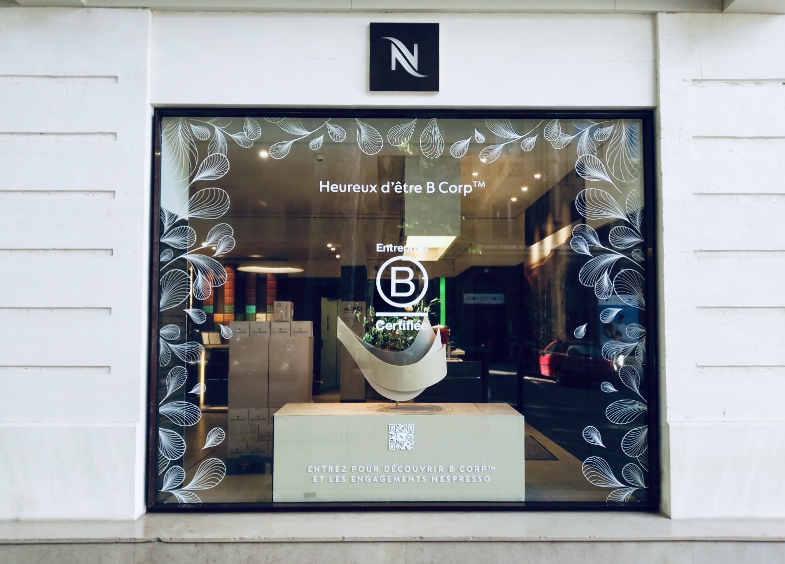 vitrines bcorp nespresso avignon